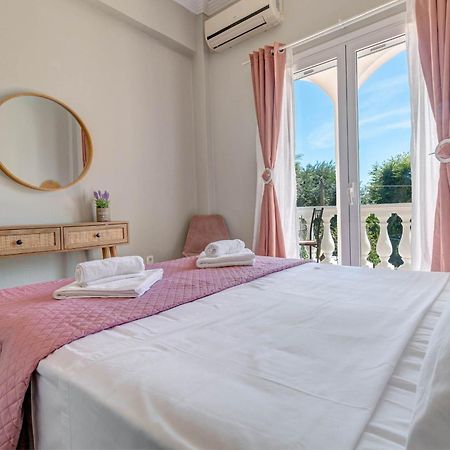 Tramonto Beach Apartment إيبسوس المظهر الخارجي الصورة